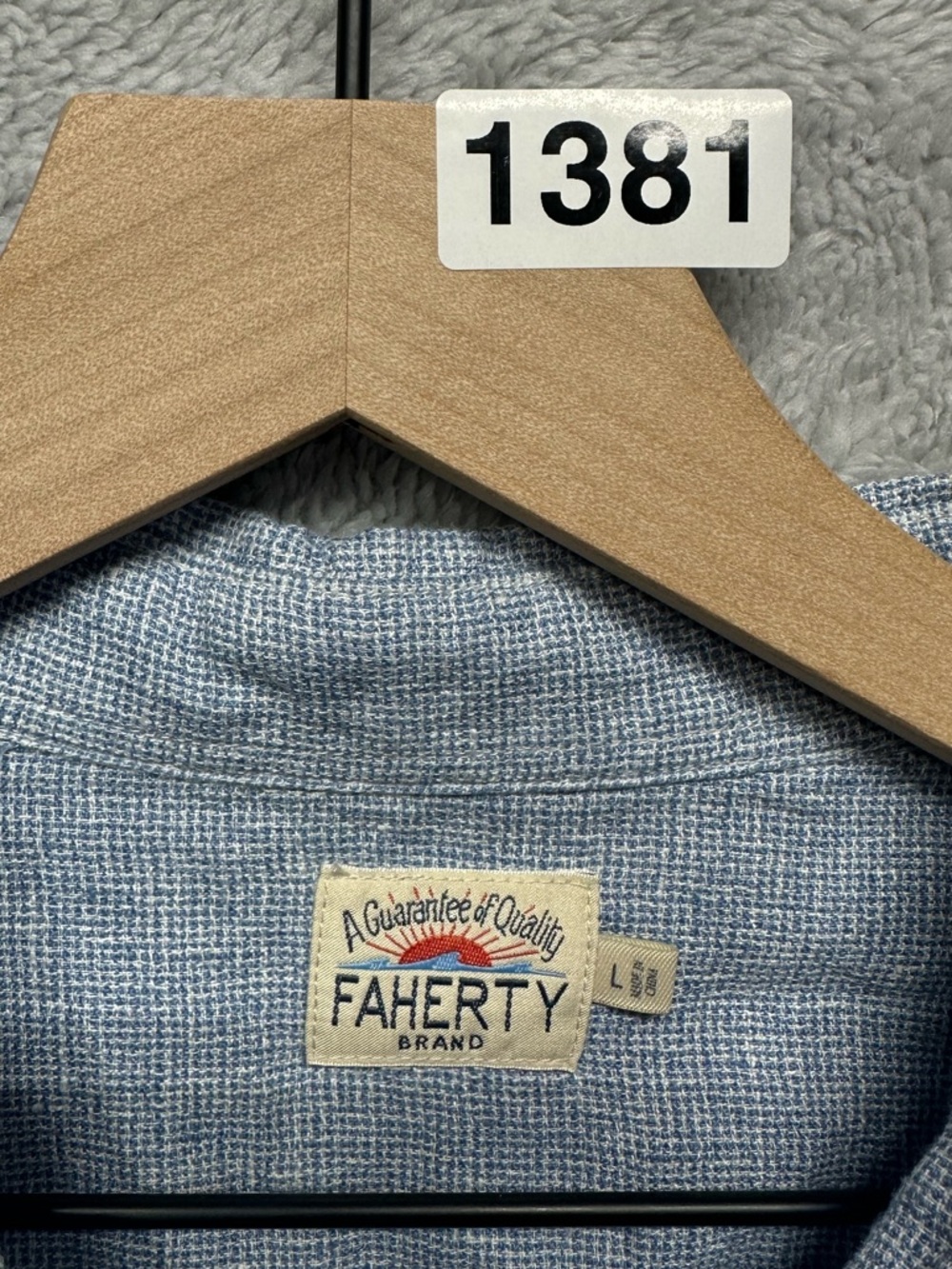 Faherty Linen Short Sleeve Button Up Shirt Blue Textured Pocket Top Size Large - Picture 3 of 8